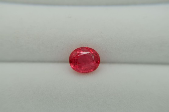 Neon Orangish-Red Mahenge Spinel - 1.581 ct - AGL Certified - Oval Cut